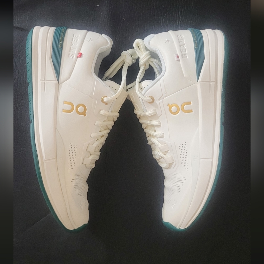 On Running tennis sneakers special edition Roger Pro Beams  🇯🇵